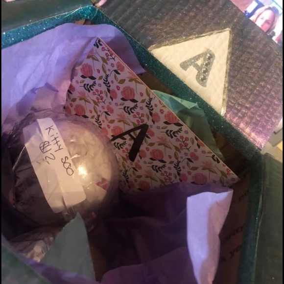 Meet your Posher, Emily - Picture 7 of 15